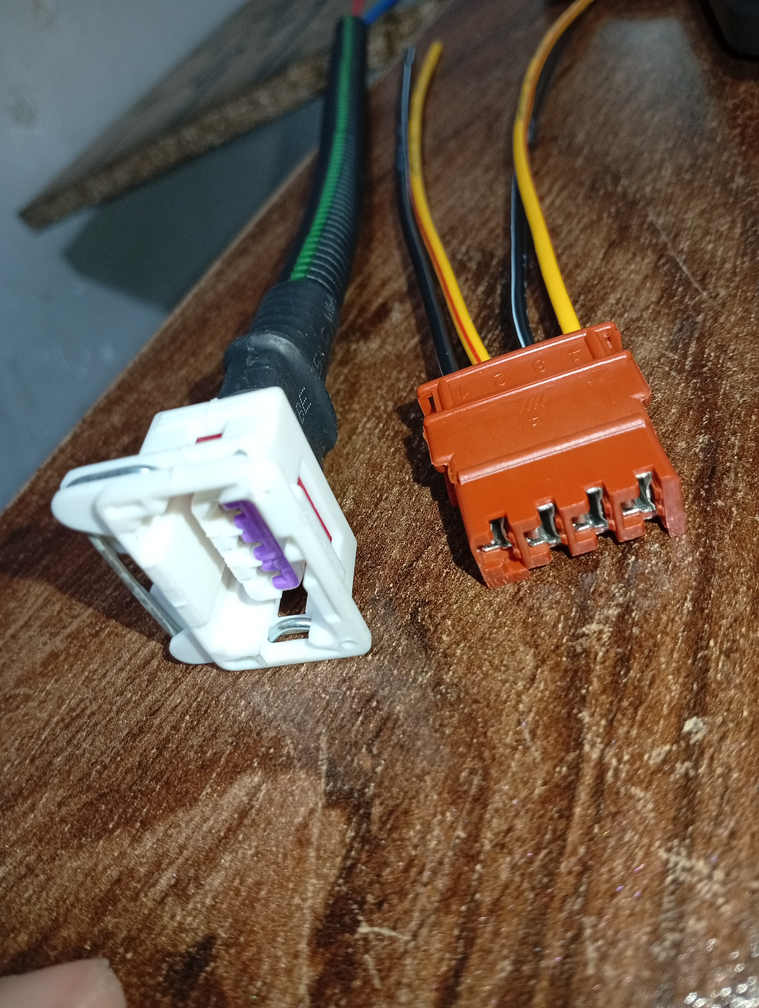 سوکت کویل و مگنت پژو 2000 کاربراتور